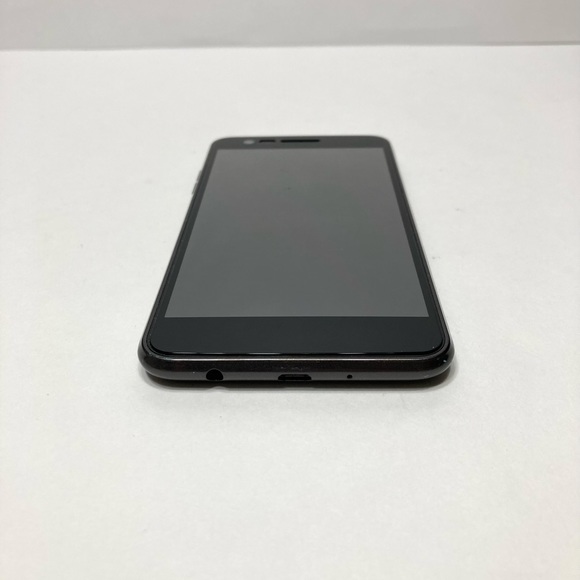 LG Fortune Smartphone - Picture 6 of 7